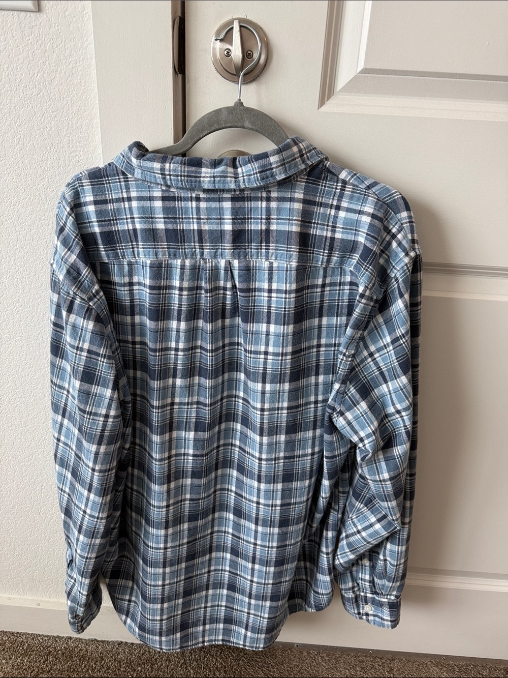 J. Crew Blue and White Plaid Flannel Button-Down Shirt 100% Cotton - Picture 3 of 3